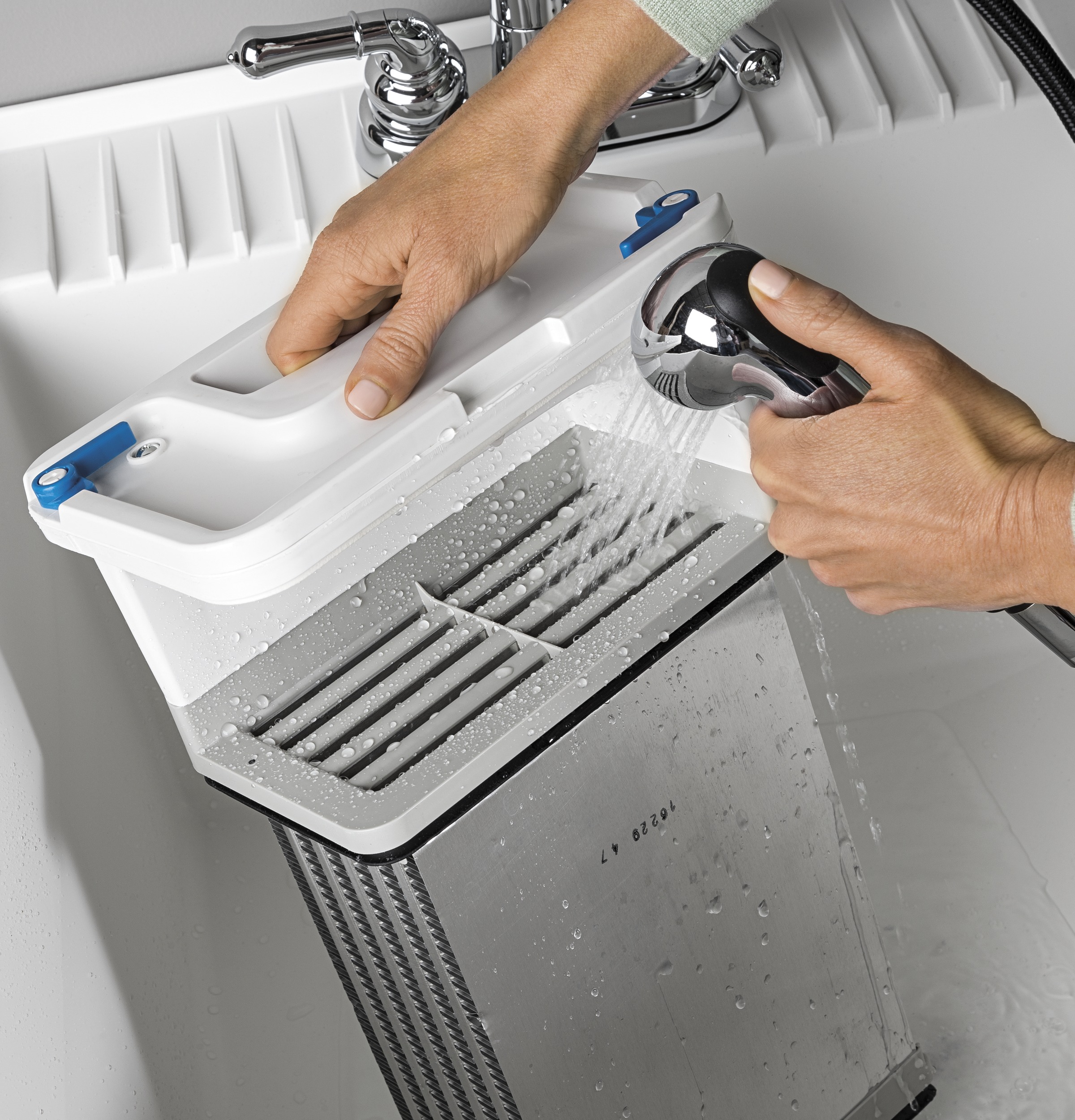 4.0 cu.ft. Capacity 24" Ventless Condenser Frontload Electric Dryer with Stainless Steel Basket GFT14ESSLWW