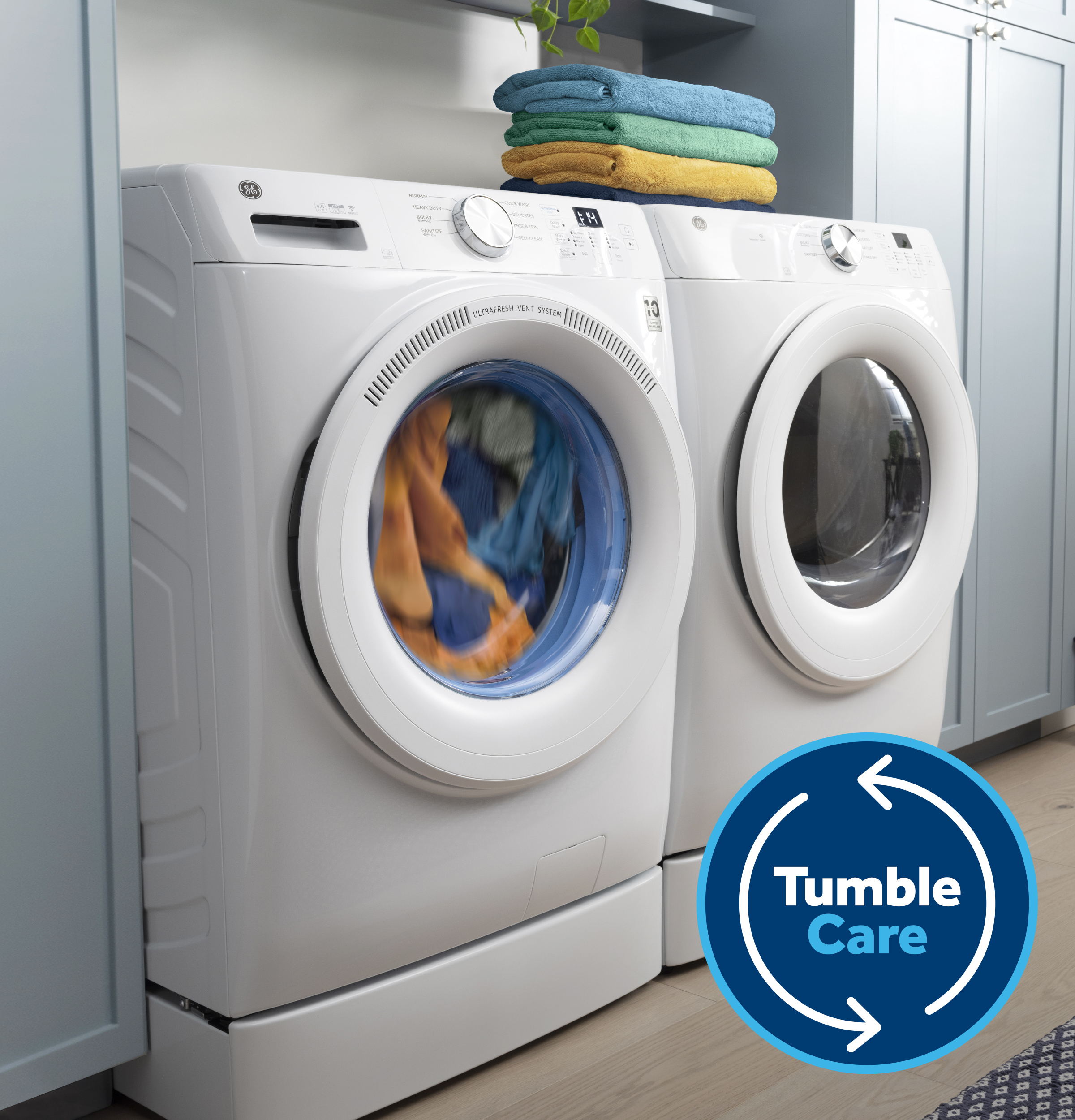 4.6 cu. ft. Capacity Smart Front Load Washer with UltraFresh Vent System with OdorBlock GFW350SSYWW