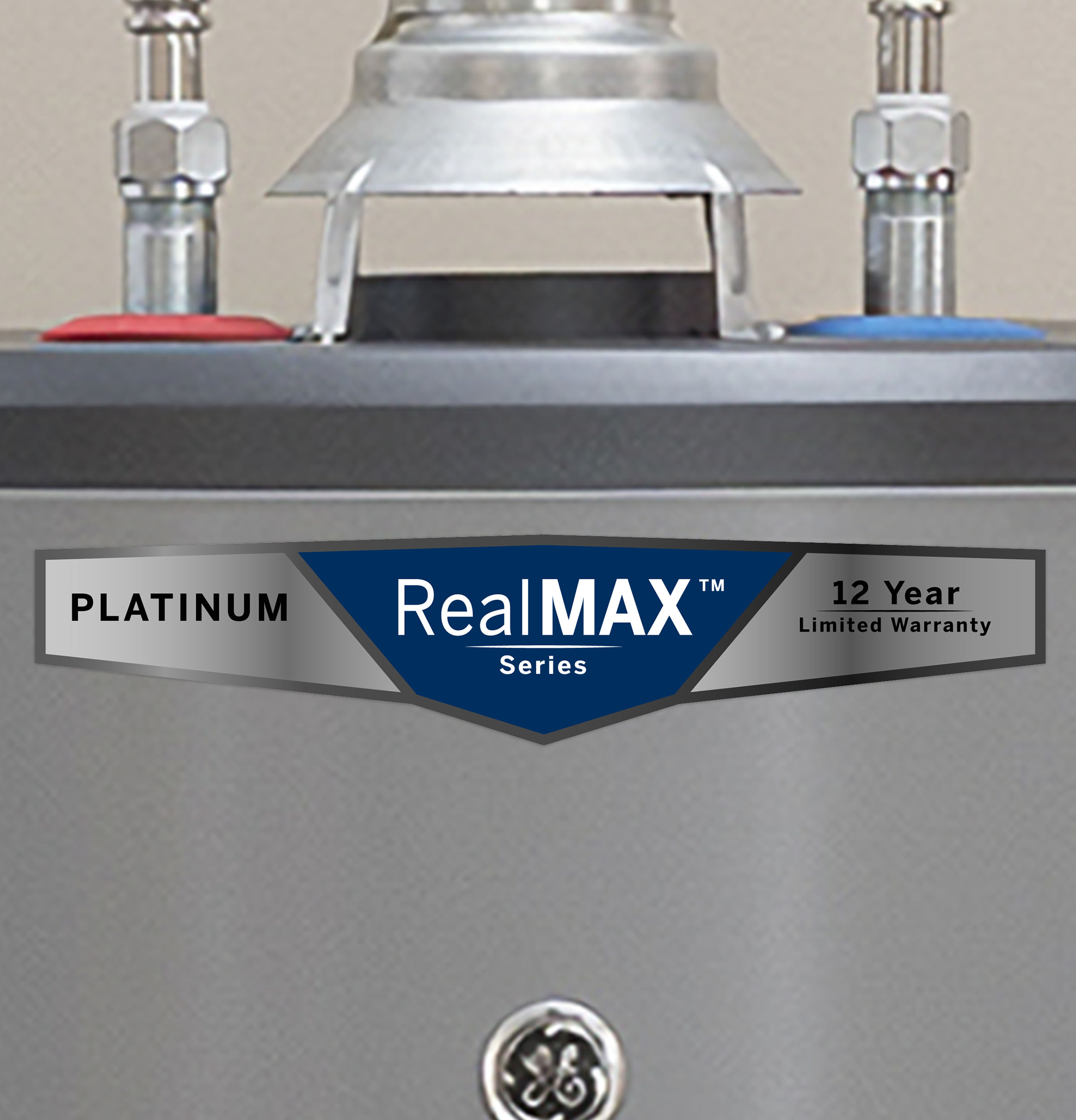 RealMAX Platinum 40-Gallon Short Natural Gas Atmospheric Water Heater GG40S12BXR