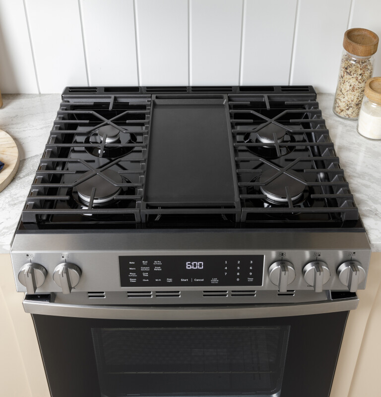 30" Free-Standing Gas Range with Crisp Mode GGF500PVWW