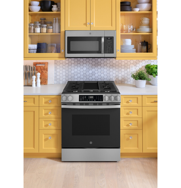 30" Slide-In Front-Control Convection Gas Range with No Preheat Air Fry and EasyWash Oven Tray GGS60LAVFS