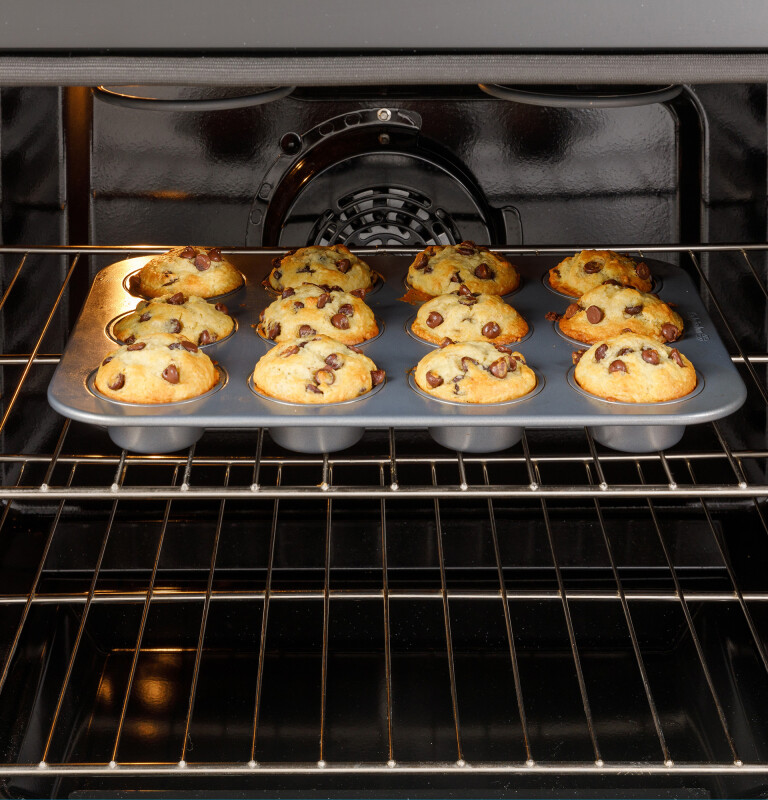 30" Slide-In Front-Control Convection Gas Range with No Preheat Air Fry and EasyWash Oven Tray GGS60LAVFS