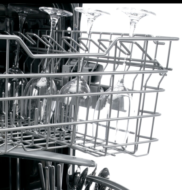 Built-In Dishwasher with Hidden Controls GHDT108VBB