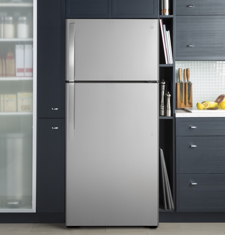 16.6 Cu. Ft. Top-Freezer Refrigerator GIE17GSNRSS