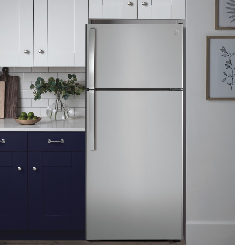 16.6 Cu. Ft. Top-Freezer Refrigerator GIE17GSNRSS