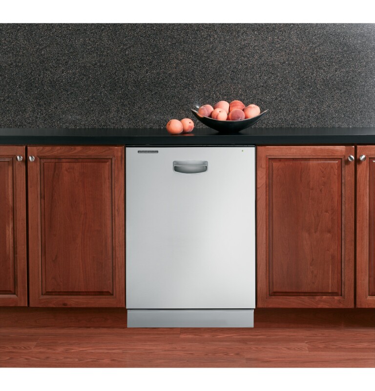Tall Tub Built-In Dishwasher with Hidden Controls and Recessed Handle GLD5666VSS