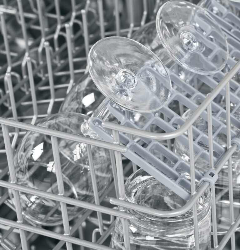 Tall Tub Built-In Dishwasher GLDA690PBB