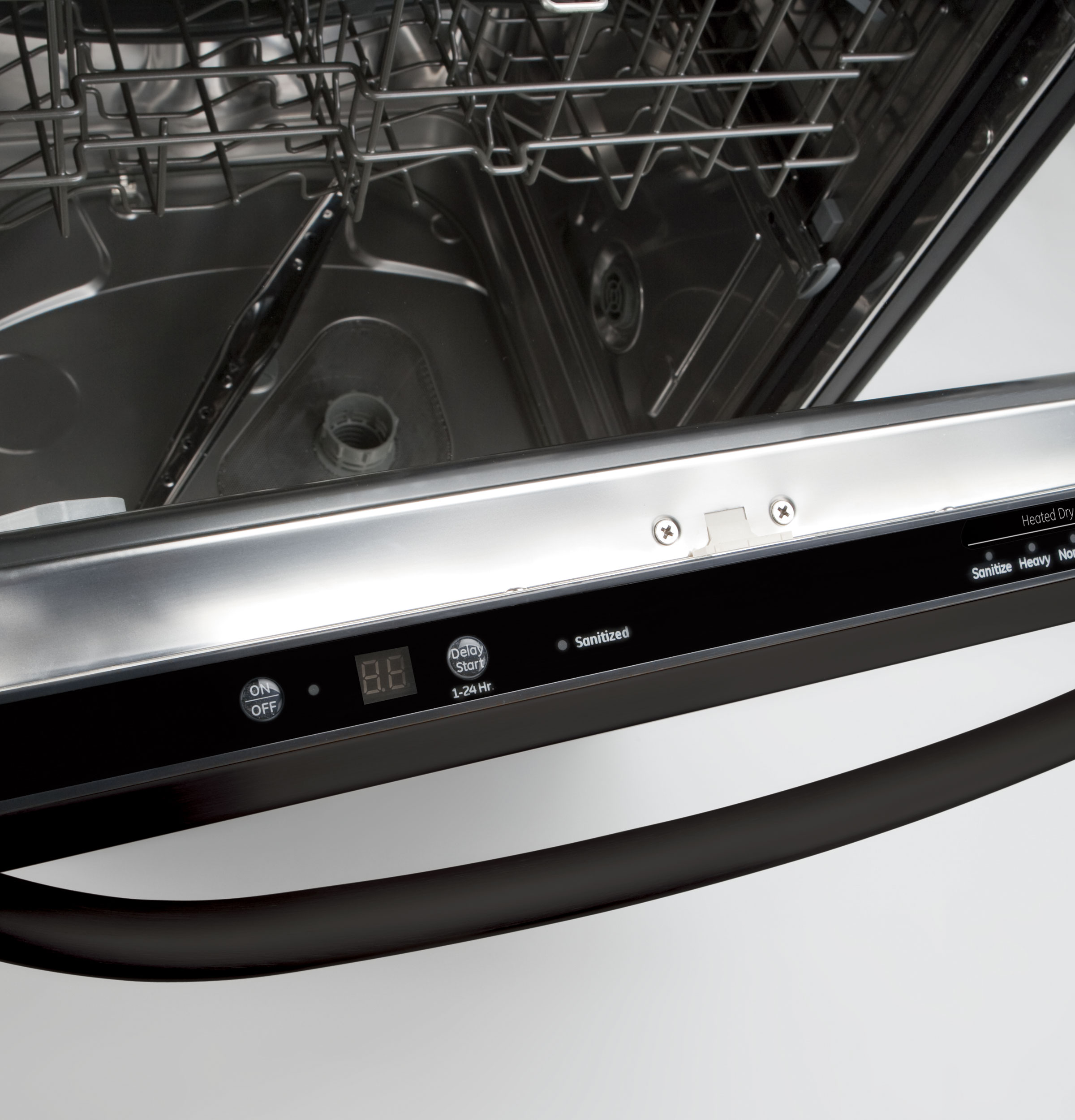 Built-In Dishwasher with Hidden Controls GLDT690TBB