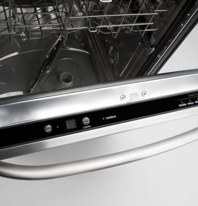Built-In Dishwasher with Hidden Controls GLDT696JSS