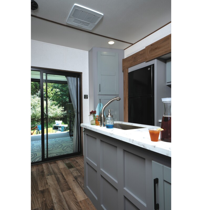 9.8 Cu. Ft. 12 Volt DC Power Top-Freezer Refrigerator GPV10FGNBB