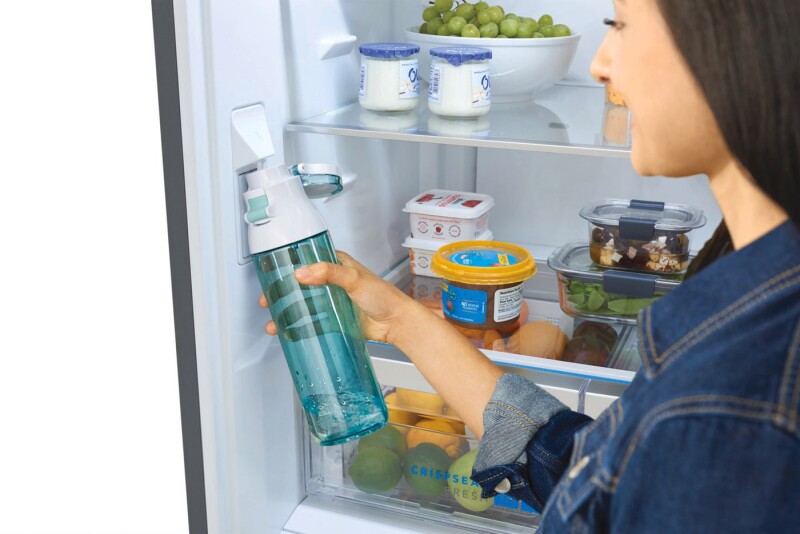 20 Cu. Ft. Standard-Depth Bottom Freezer Refrigerator GRBN2012AF