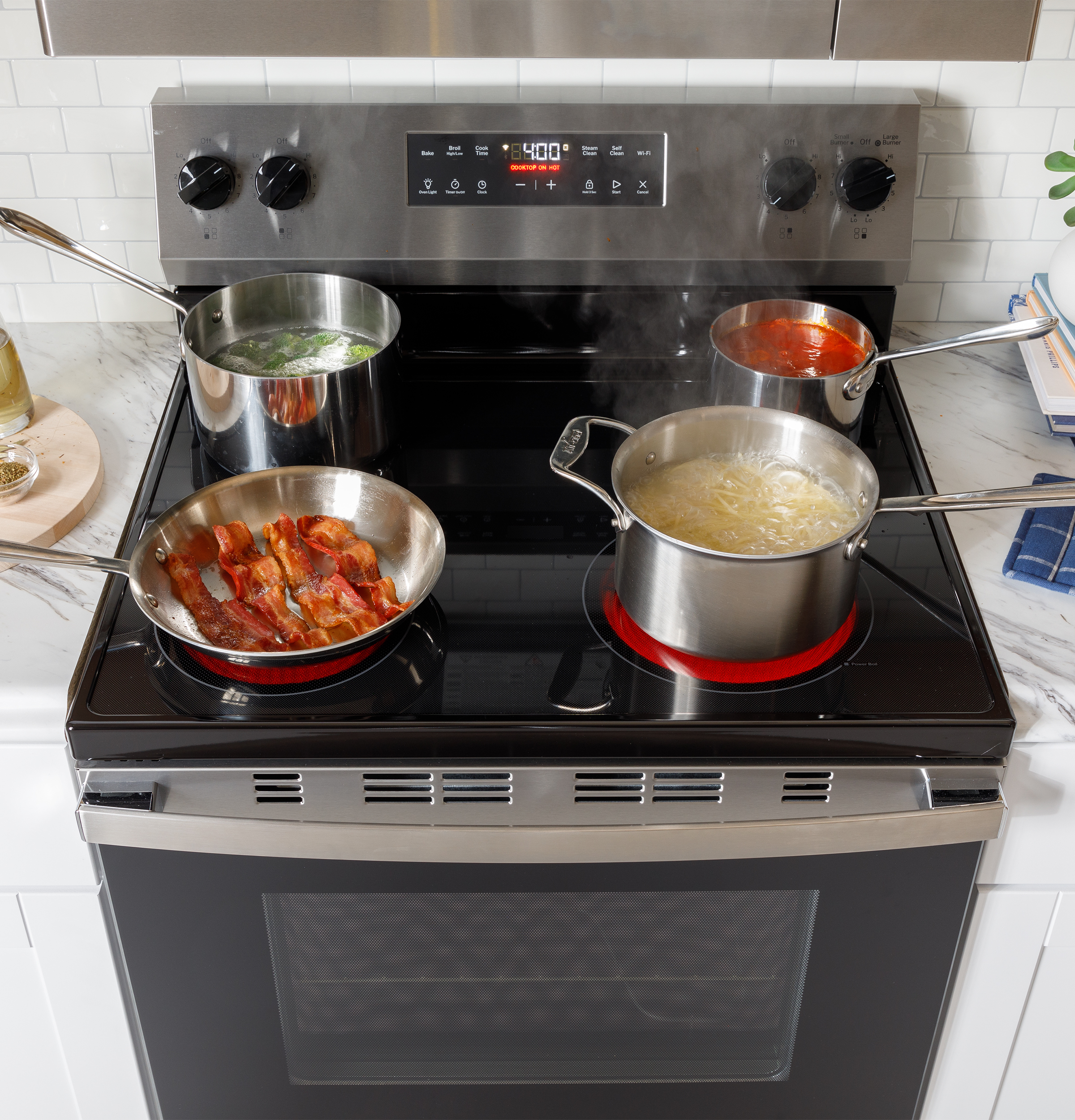 30" Free-Standing Electric Range GRF400SVSS