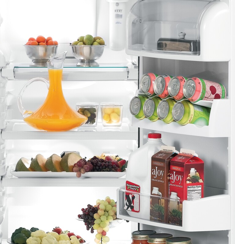 22.7 Cu. Ft. Side-By-Side Refrigerator with Dispenser GSCF3PGXBB