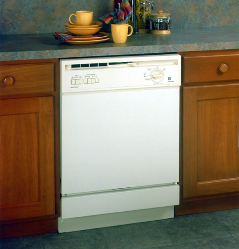 Built-In Potscrubber Dishwasher w/ SureClean Wash System GSD3410ZAA