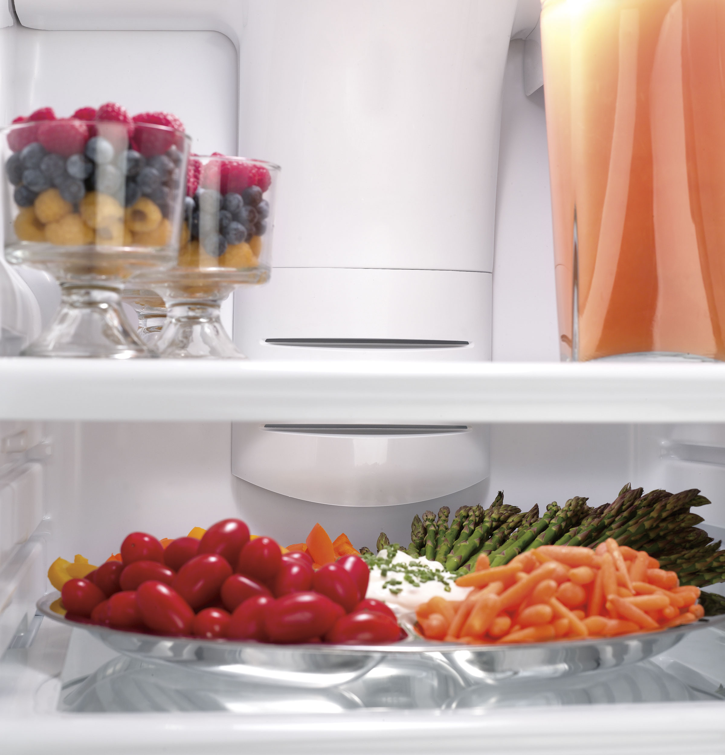 29.1 Cu. Ft. Side-by-Side Refrigerator with Integrated Dispenser GSHF9NGYBB