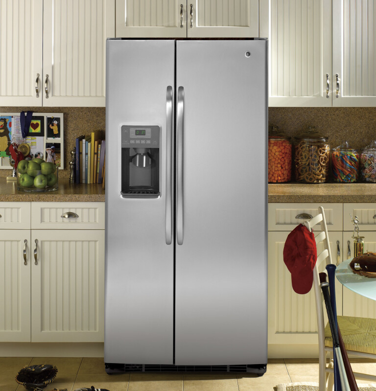 25.4 Cu. Ft. Side-By-Side Refrigerator with Dispenser GSHS5KGXSS