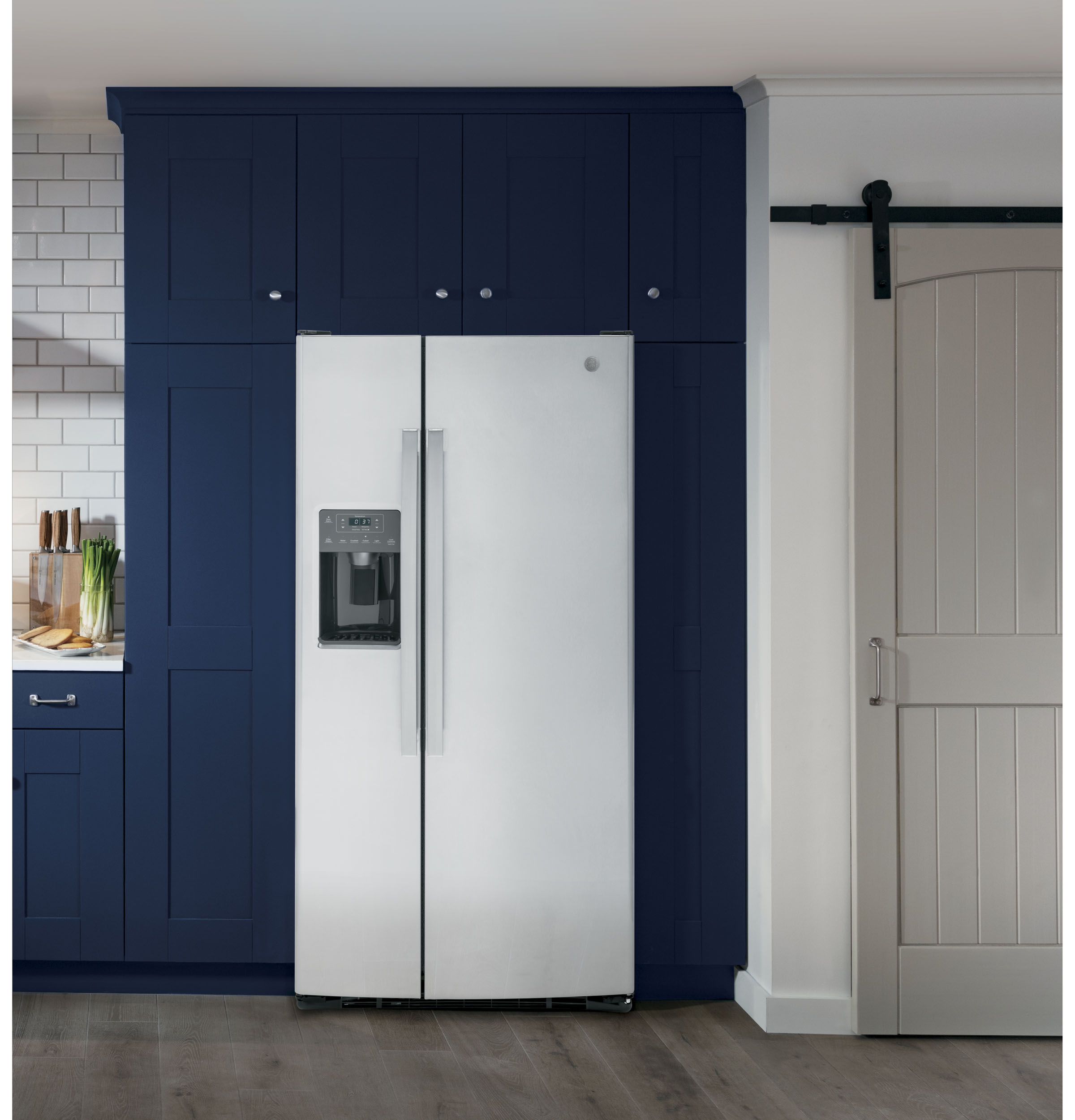 23.0 Cu. Ft. Side-By-Side Refrigerator GSS23GYPFS