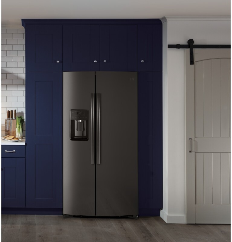 25.1 Cu. Ft. Side-By-Side Refrigerator GSS25IBNTS