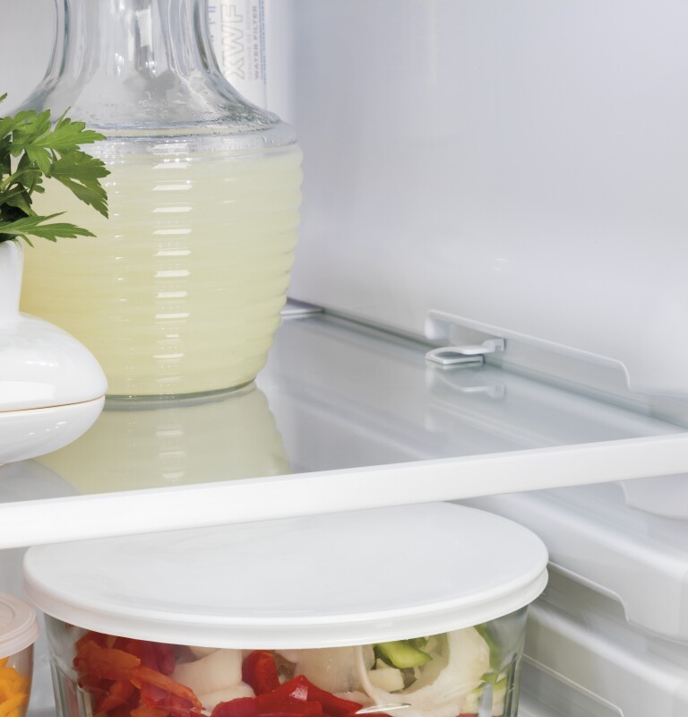 25.1 Cu. Ft. Fingerprint Resistant Side-By-Side Refrigerator GSS25IYNFS