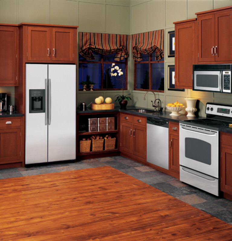 25.4 Cu. Ft. Stainless Side-By-Side Refrigerator with Dispenser GSS25WSTSS