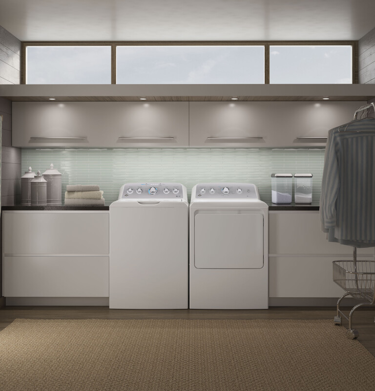 7.2 cu. ft. Capacity aluminized alloy drum Electric Dryer with Sensor Dry GTD45EASJWS