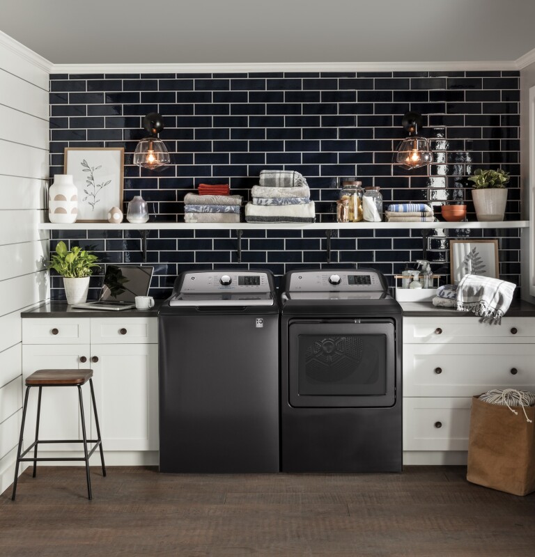 7.4 cu. ft. Capacity aluminized alloy drum Electric Dryer with Sanitize Cycle and Sensor Dry GTD72EBPNDG