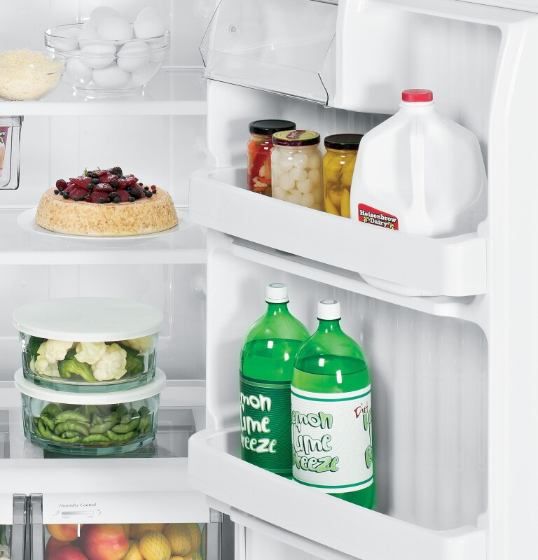 16.5 Cu. Ft. Top-Freezer Refrigerator GTH17JBDBB