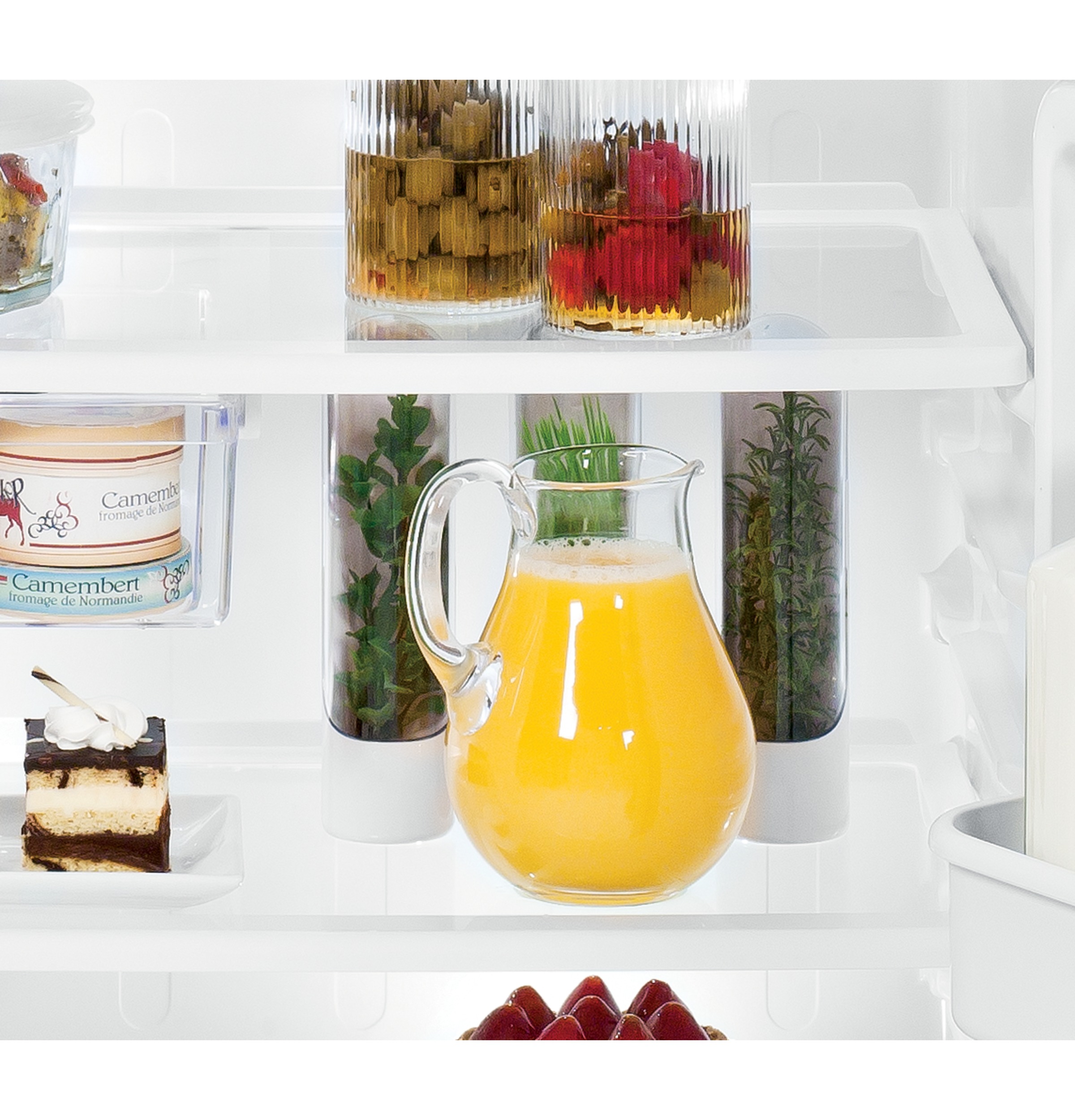 21.0 Cu. Ft. Top-Freezer Refrigerator GTH21GCEWW