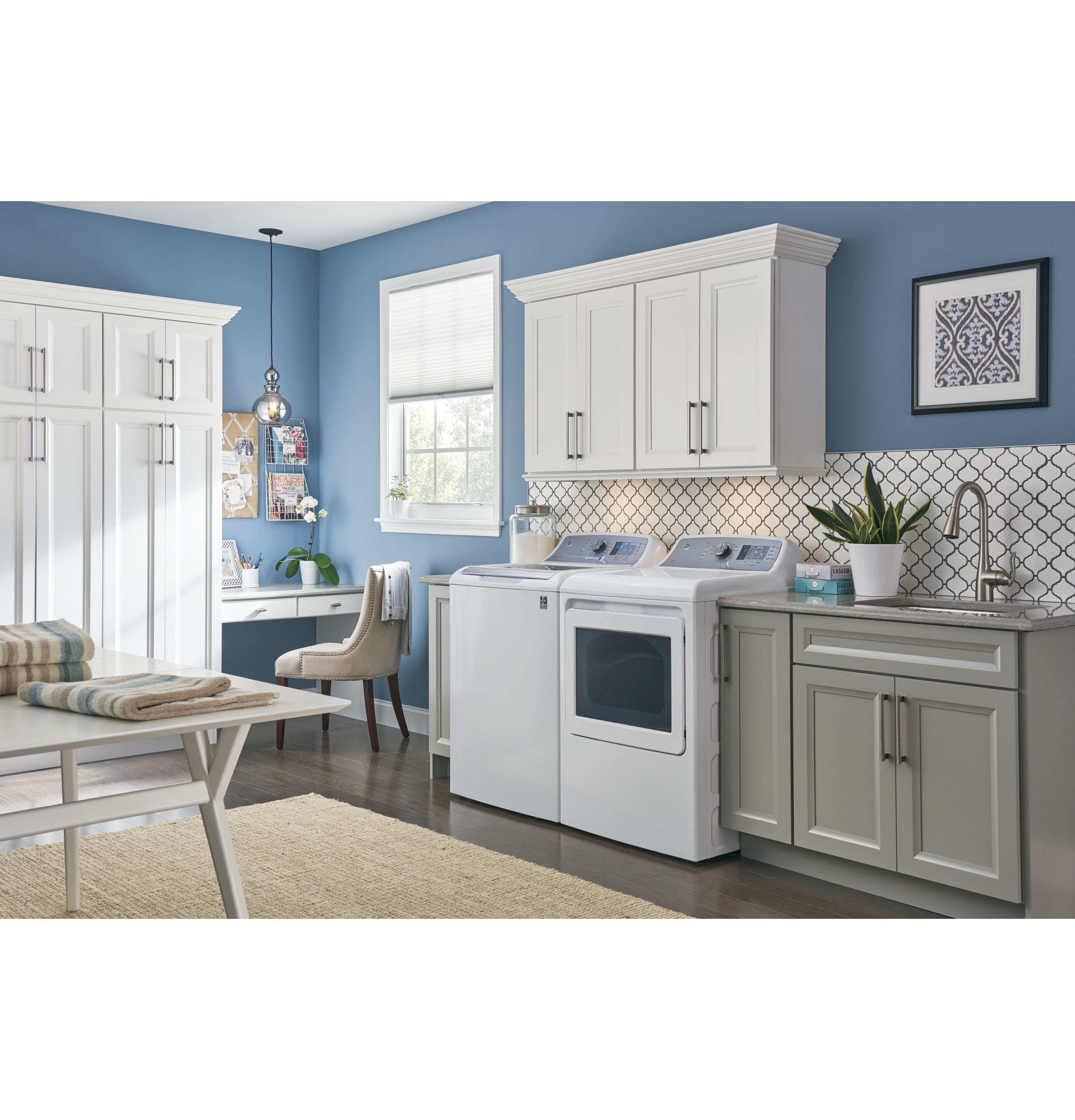 4.6 cu. ft. Capacity Washer with Stainless Steel Basket GTW680BSJWS