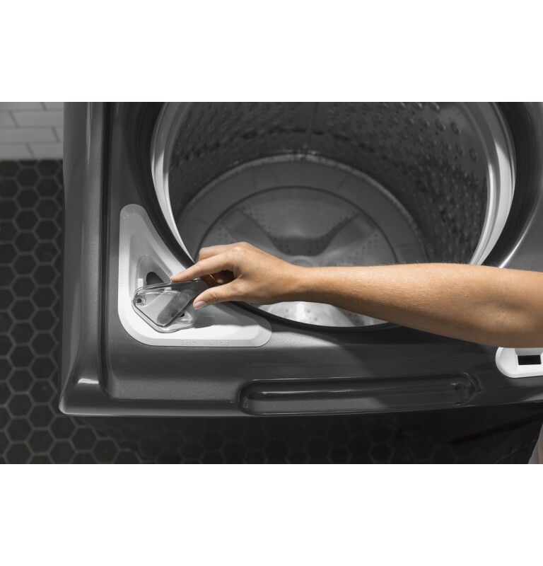 5.0 cu. ft. Capacity Smart Washer with Stainless Steel Basket GTW750CPLDG
