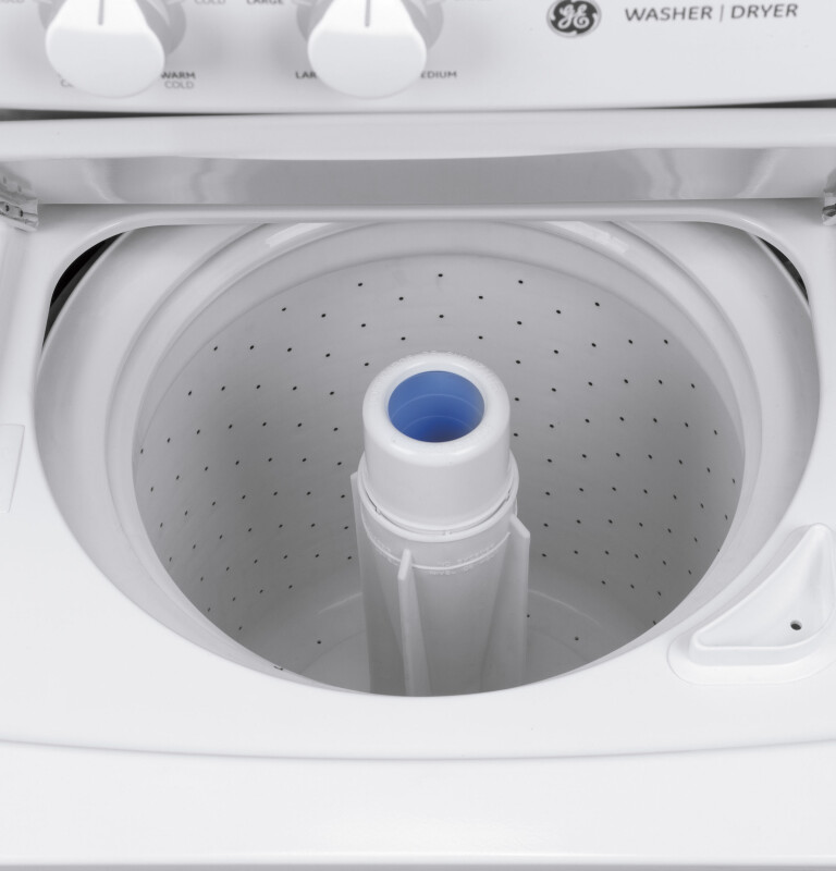Unitized Spacemaker 2.0 DOE cu. ft. Washer and 4.4 cu. ft. Gas Dryer GUD24GSSJWW