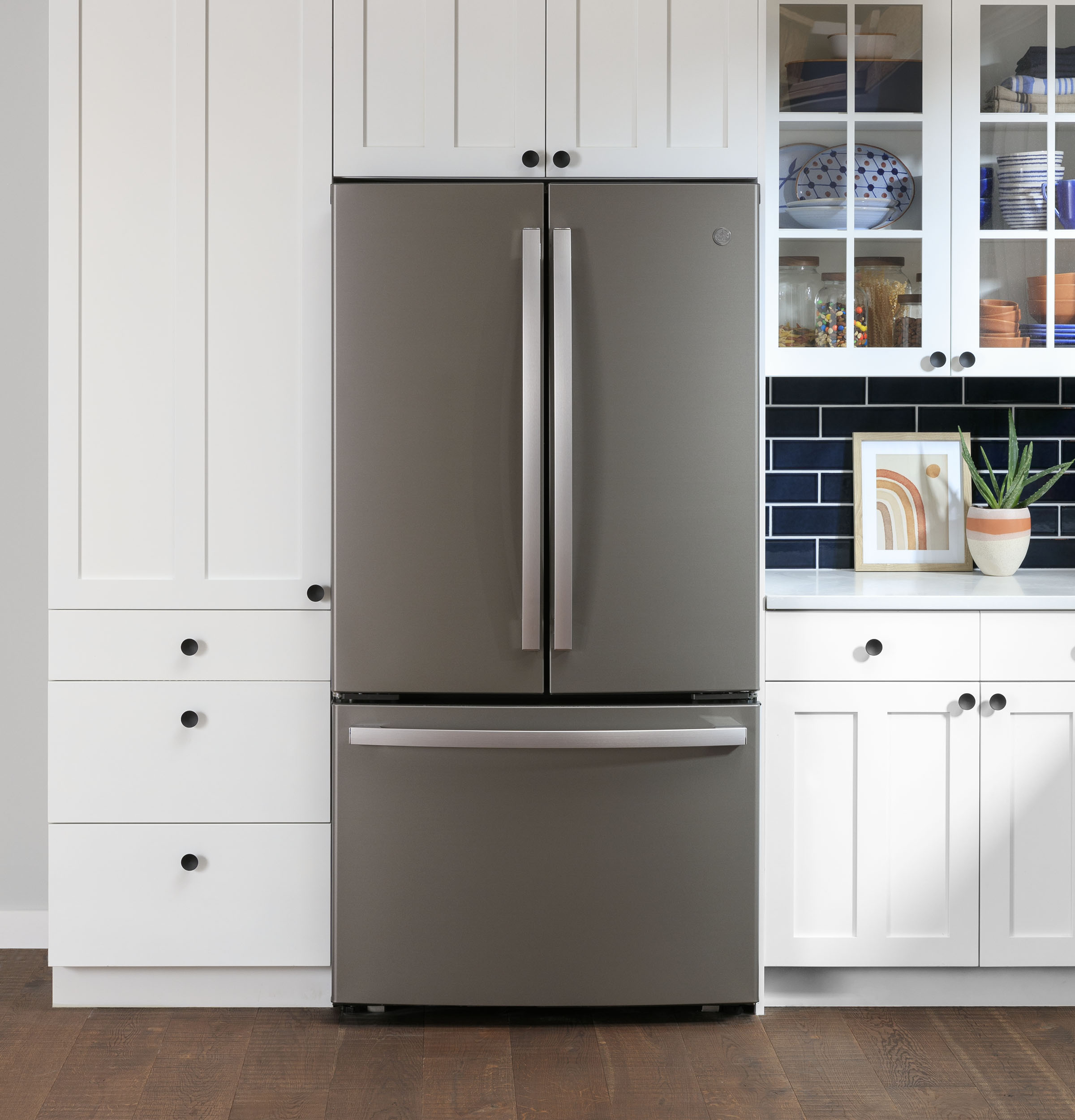23.1 Cu. Ft. Counter-Depth French-Door Refrigerator GWE23GMNES