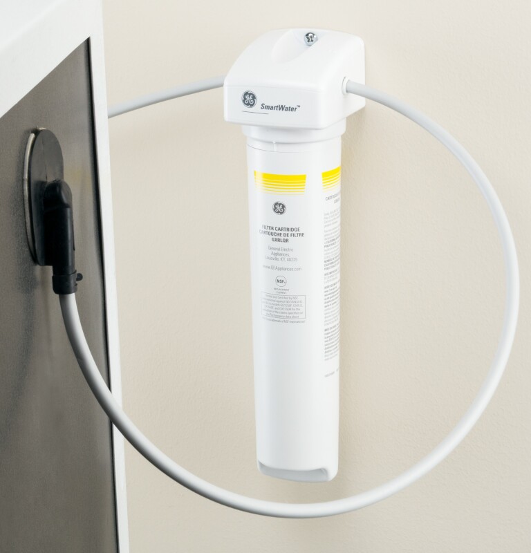 IN-LINE WATER FILTRATION SYSTEM, FOR REFRIGERATORS OR ICEMAKERS GXRLQ