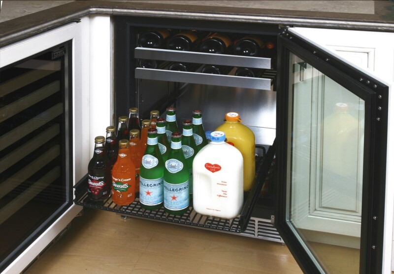 24" Commercial ADA-Compliant Beverage Center HB24BS