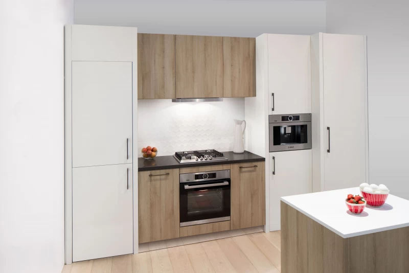 500 Series Single Wall Oven 24'' HBE5452UC