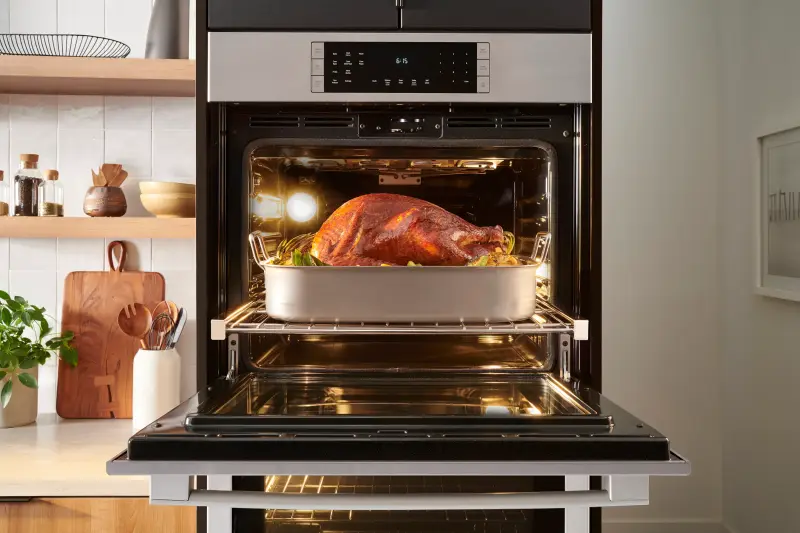 800 Series Single Wall Oven 30'' HBL8453UC