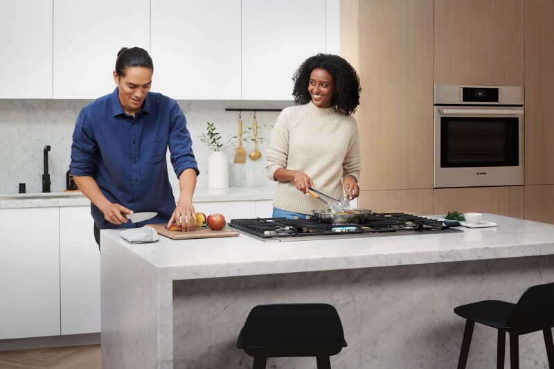 Benchmark™ Single Wall Oven 30'' HBLP454UC