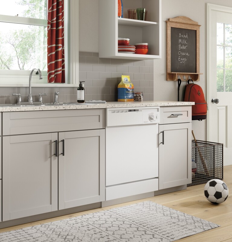 Hotpoint® Built-In Dishwasher HDA2100HWW