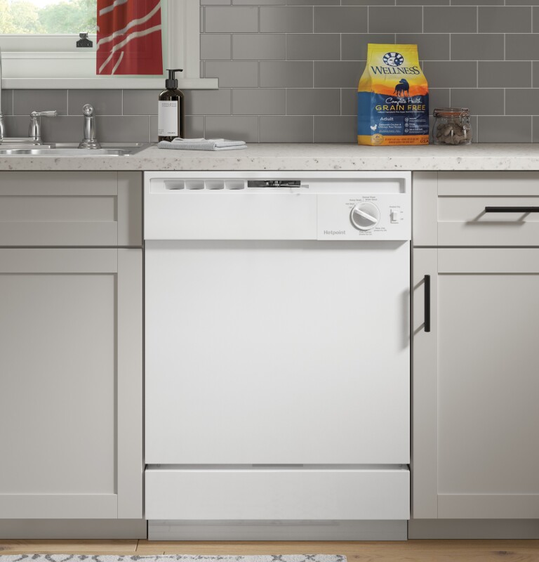 Hotpoint® Built-In Dishwasher HDA2100HWW