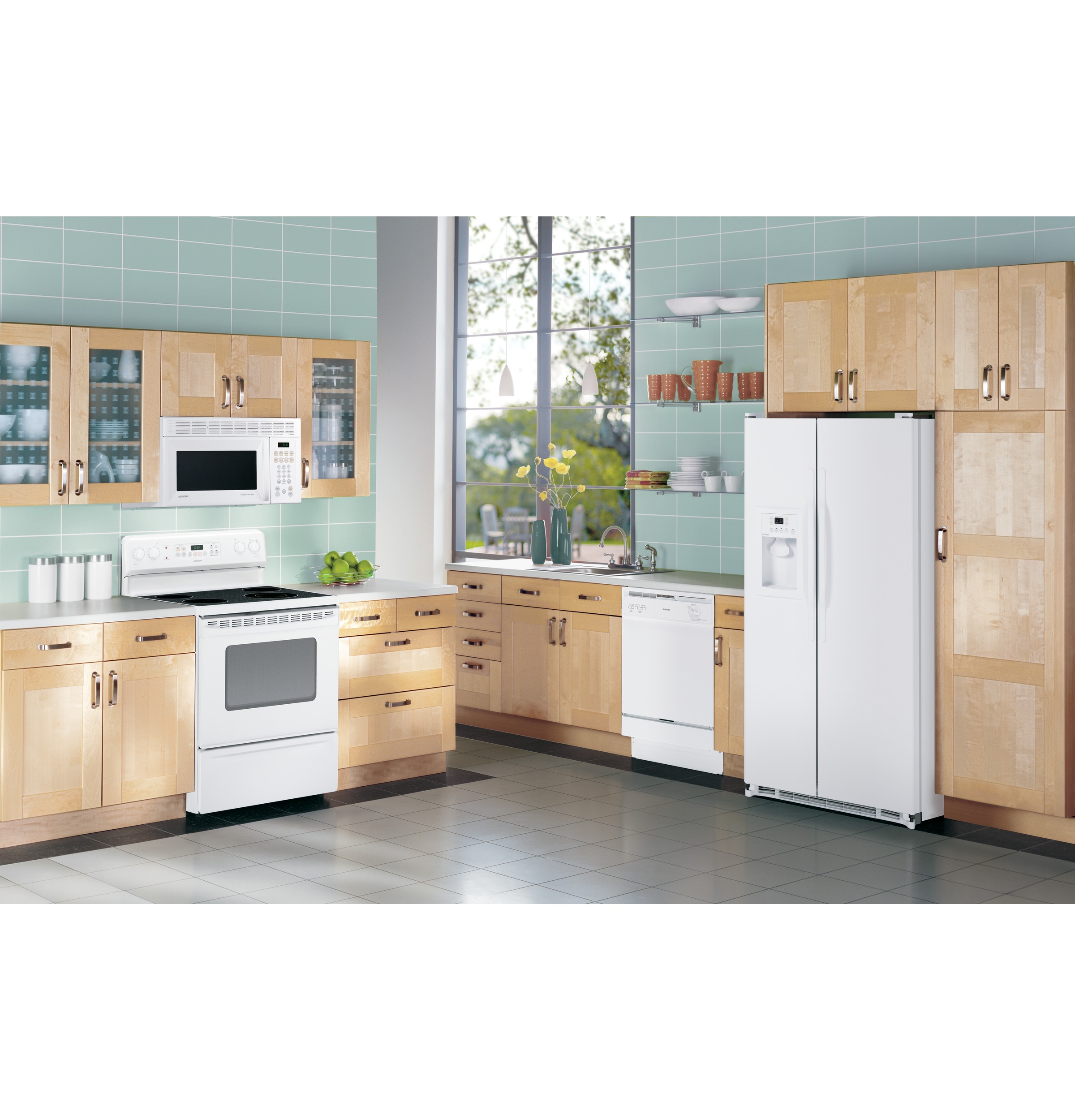 Hotpoint® Built-In Dishwasher HDA3600HWW