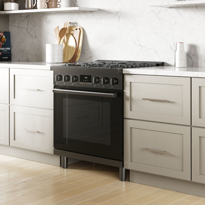 800 Series Dual Fuel Freestanding Range 30'' HDS8045U