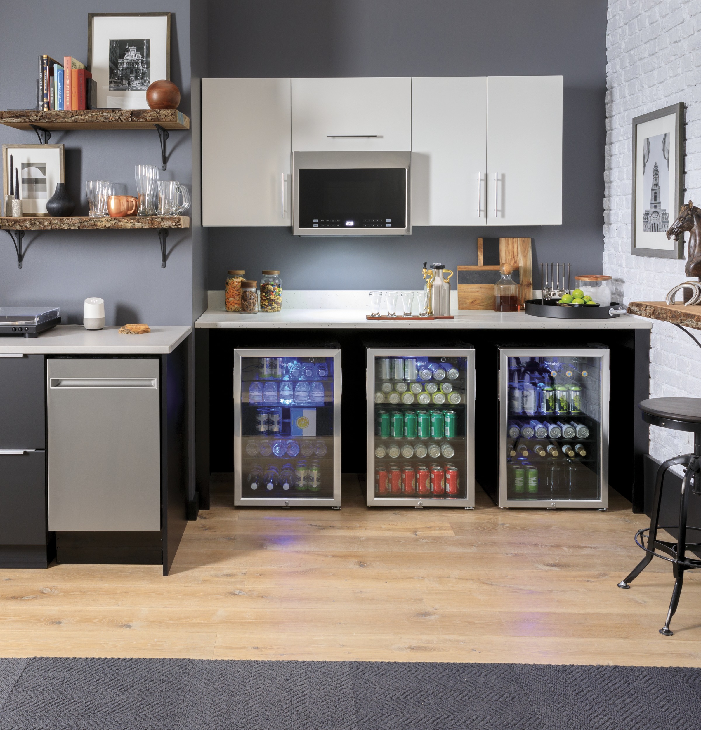 150-Can Beverage Center150-Can Beverage Center HEBF100BXS