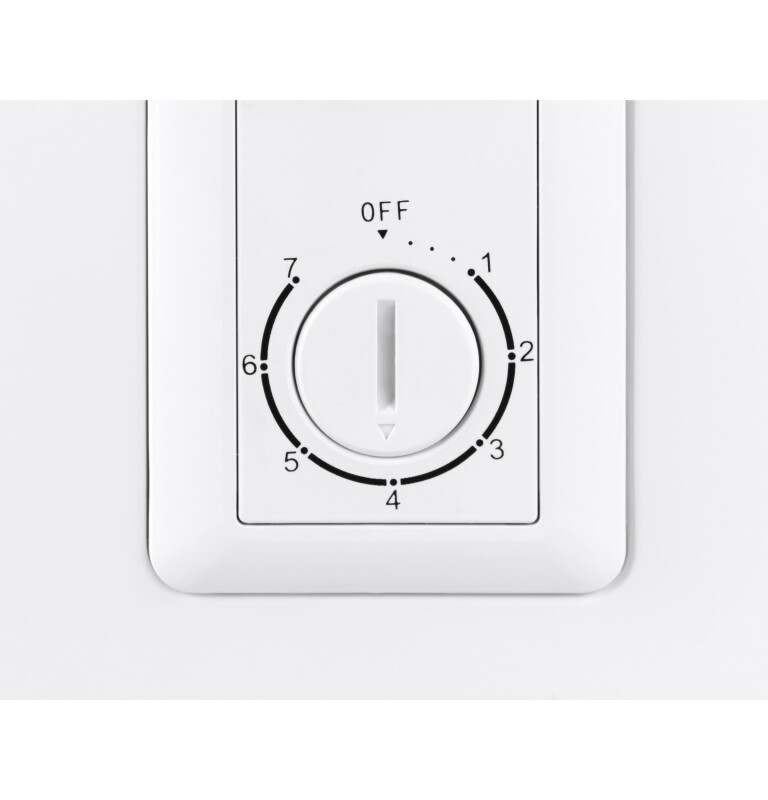 7.1 Cu. Ft. Chest Freezer HF71CM33NW