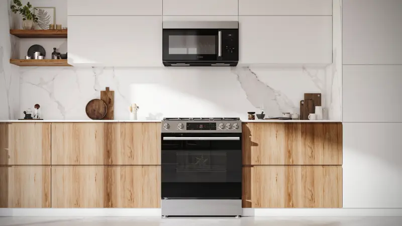 100 Series Freestanding Gas Range HGF1050MUC