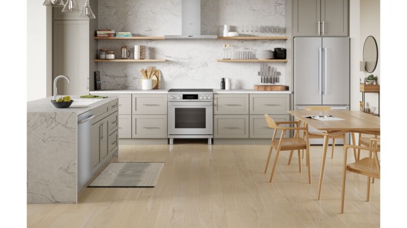 800 Series Induction freestanding range HIS8055U