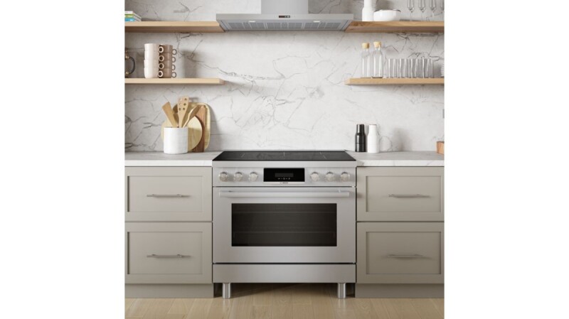 800 Series Induction freestanding range 36'' HIS8655U