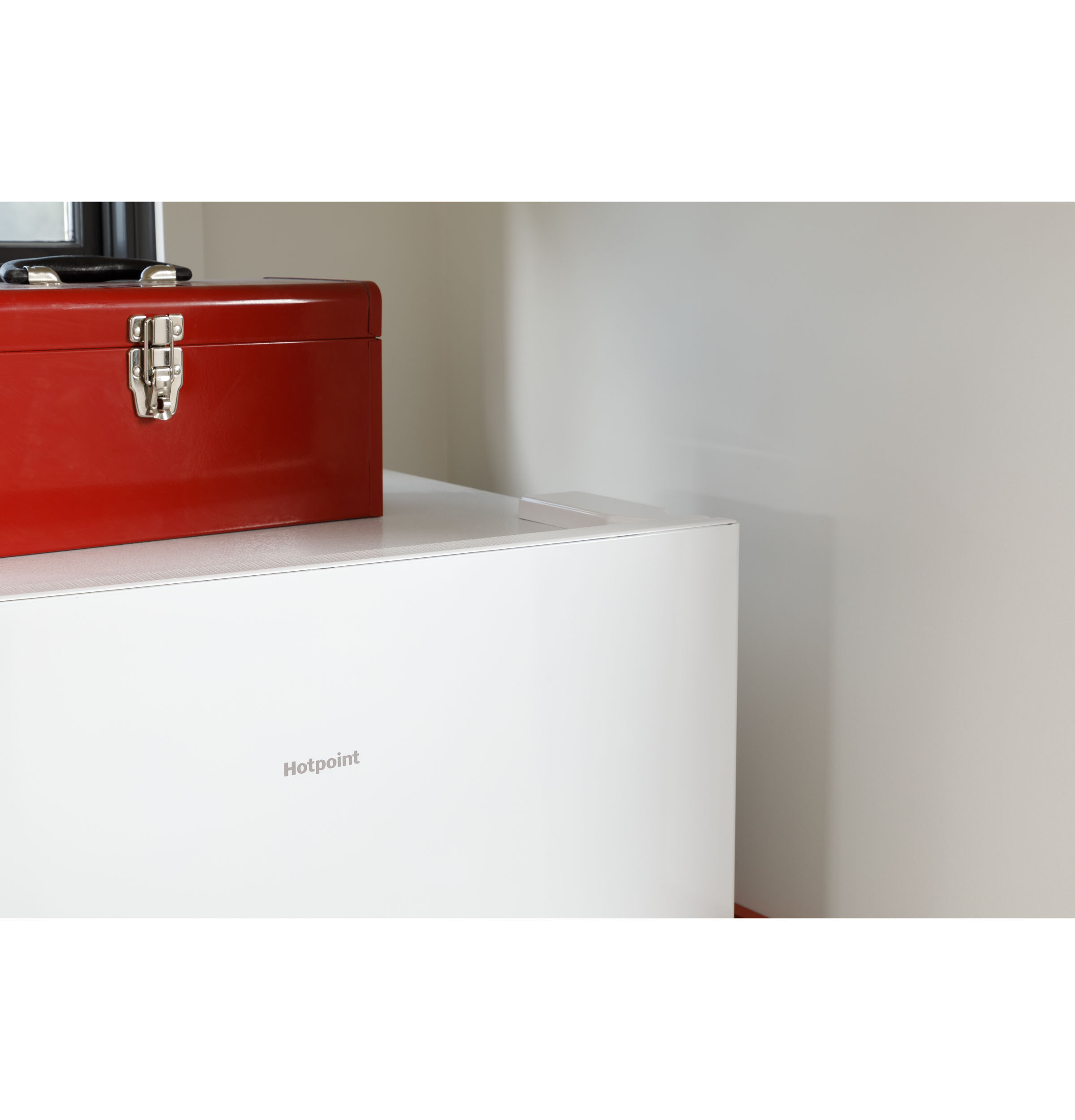 13 Cu. Ft. Frost-free Upright Freezer HUF13STRWW