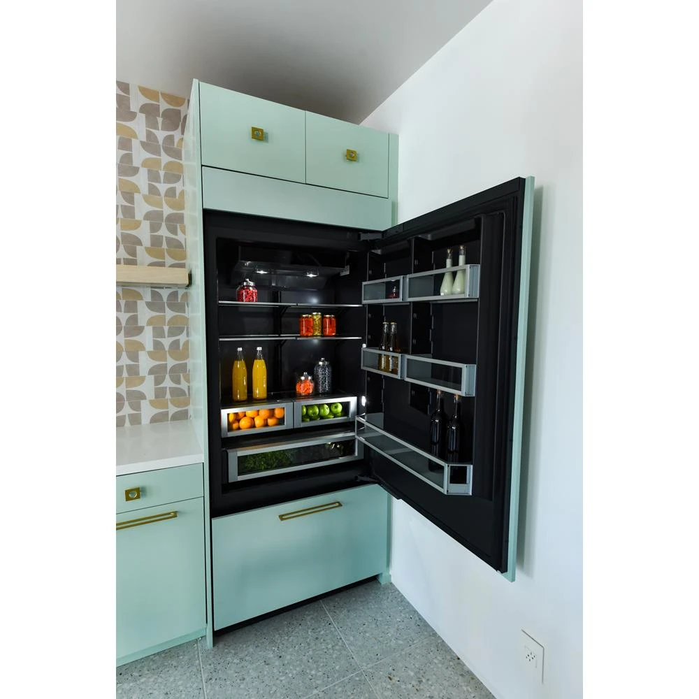 36” Panel-Ready Built-In Bottom-Freezer Refrigerator (Right-Hand Door Swing) JB36NXFXRE