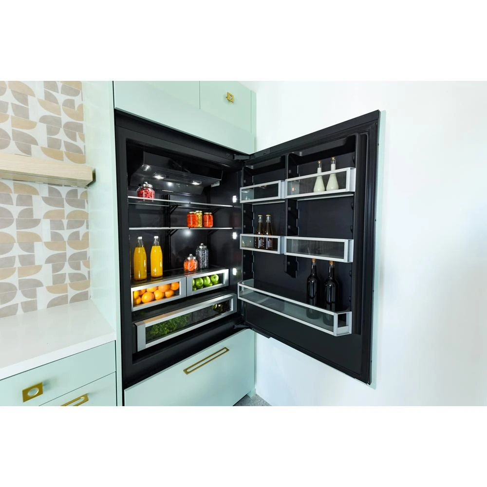 36” Panel-Ready Built-In Bottom-Freezer Refrigerator (Right-Hand Door Swing) JB36NXFXRE