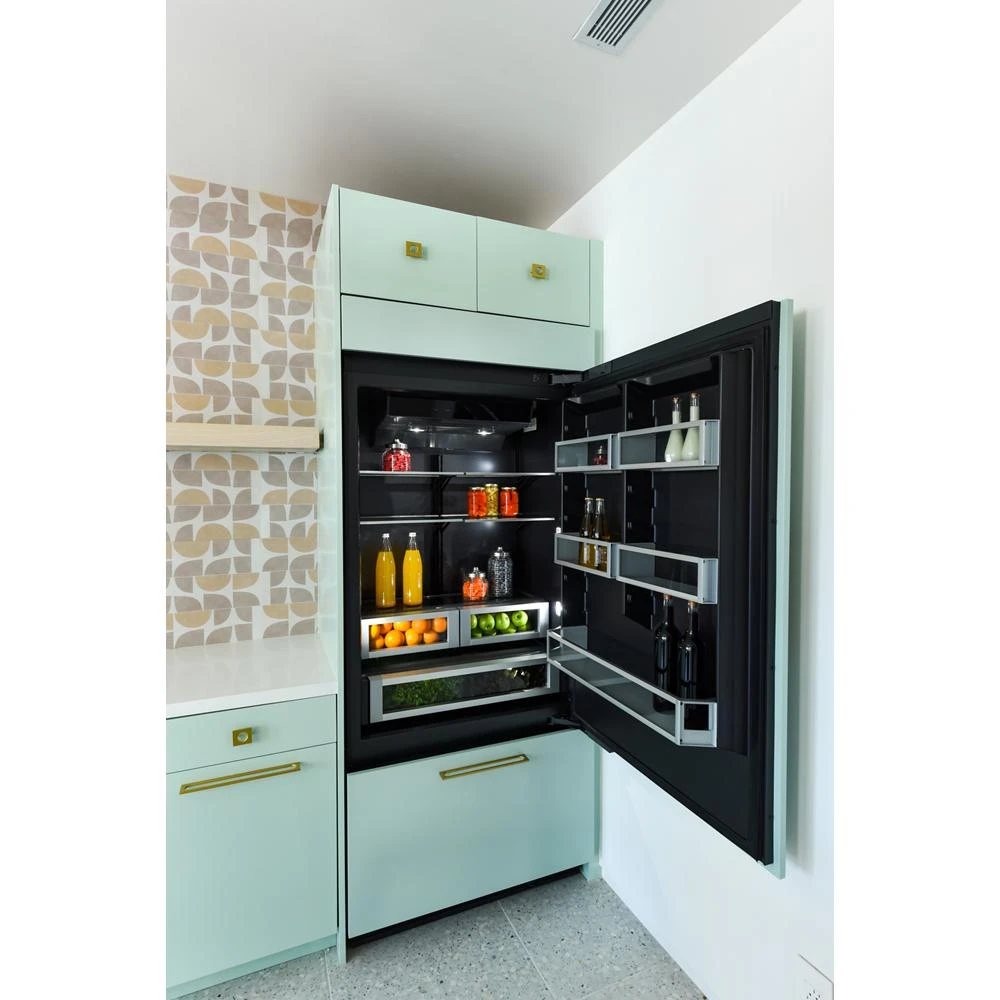 36” Panel-Ready Built-In Bottom-Freezer Refrigerator (Right-Hand Door Swing) JB36NXFXRE
